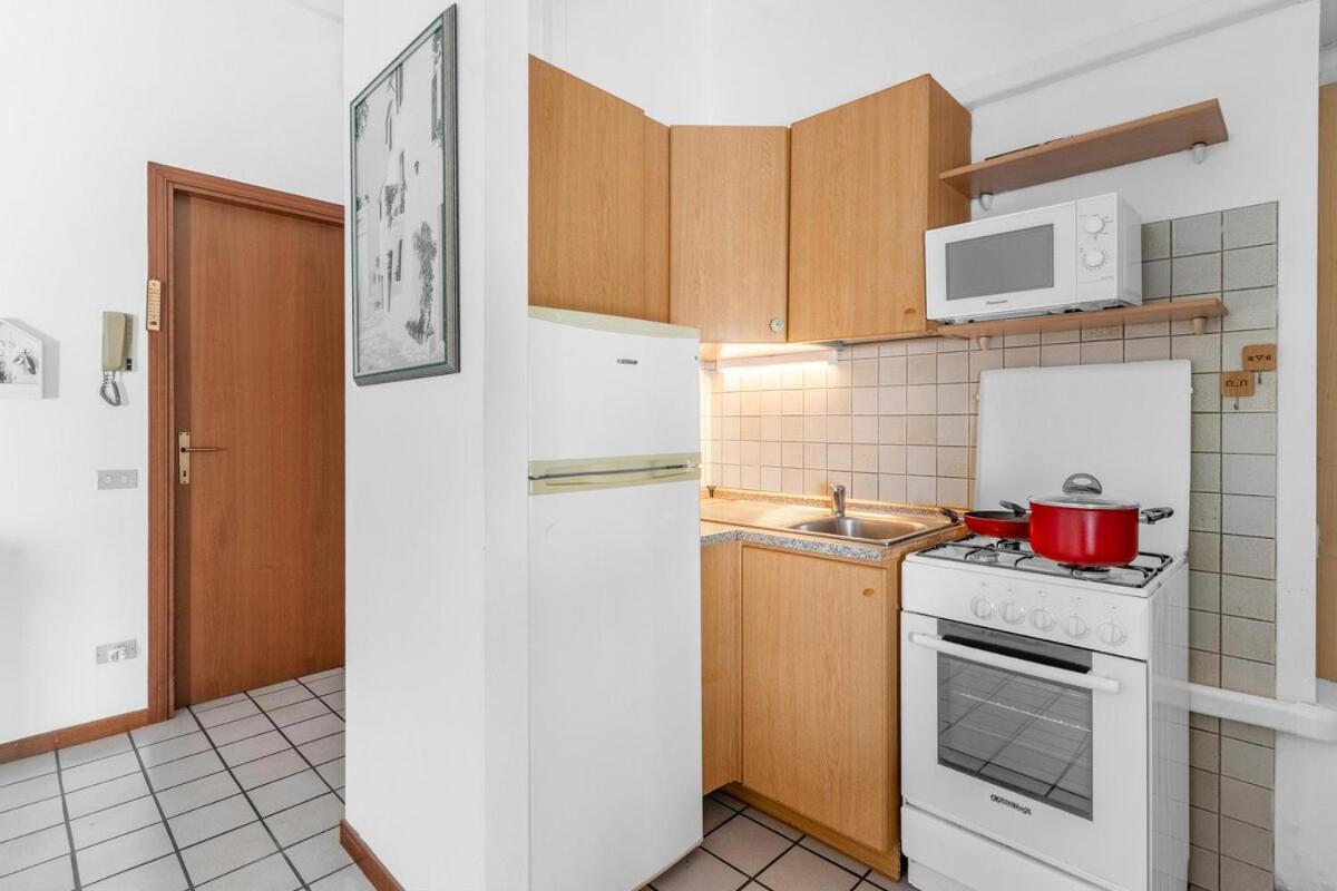 Downtown Peschiera, Easy With Wi-fi And Parking * Peschiera del Garda